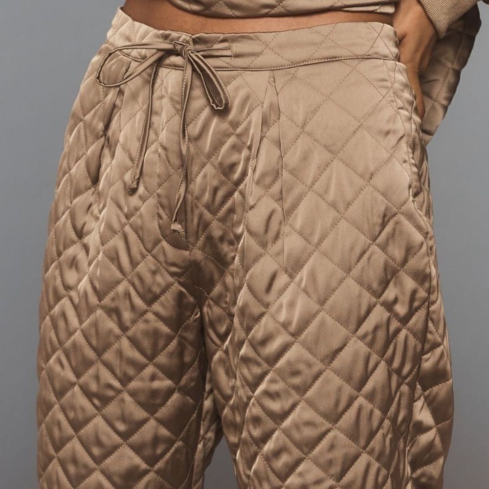 Flat White  Quilted pants - Picture 4 of 8
